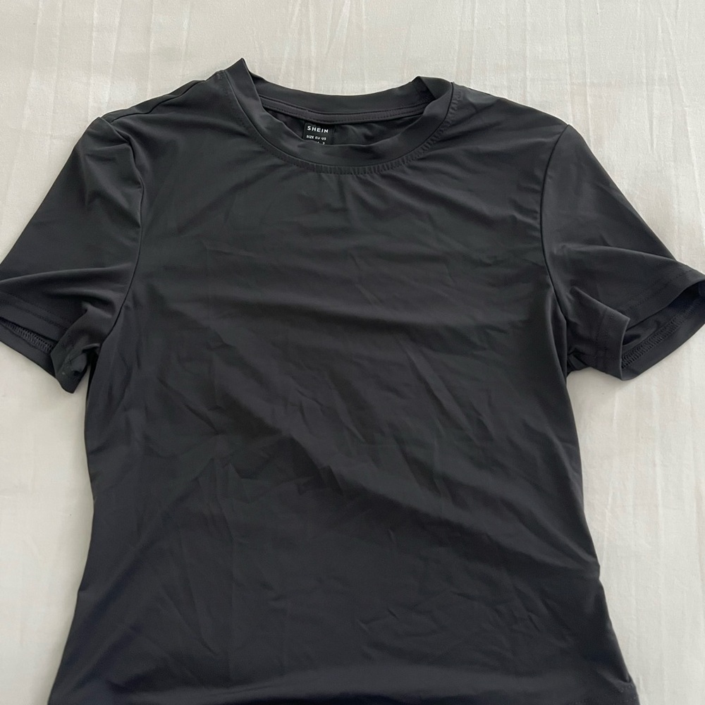 SHEIN Charcoal Short Sleeve Cropped Baby Tee